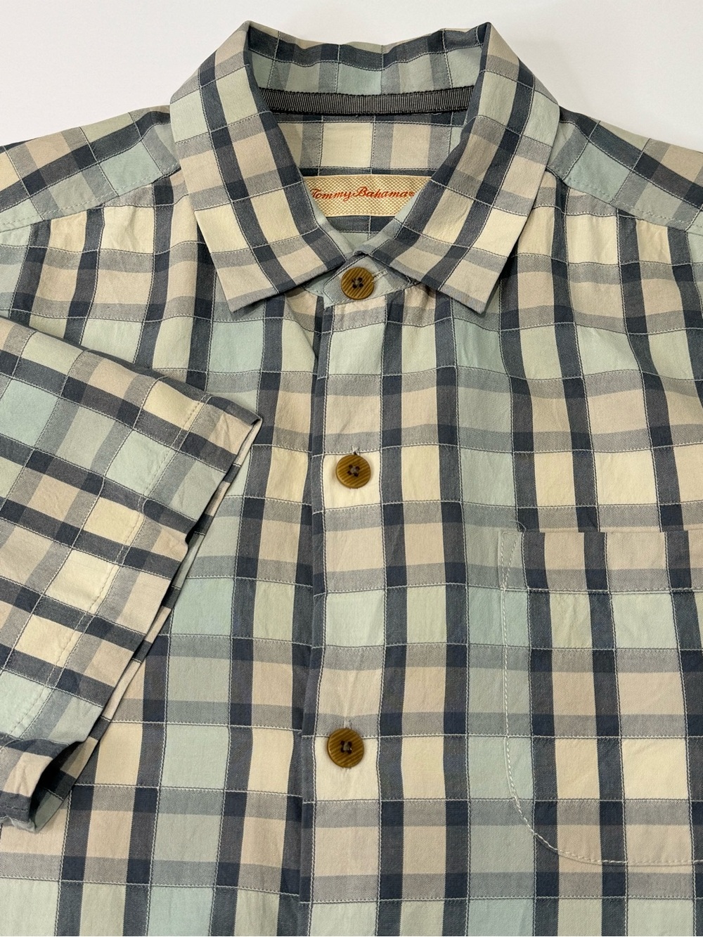 Tommy Bahama Men's Small Blue Cream Plaid Short Sleeve Button Down 100% Silk